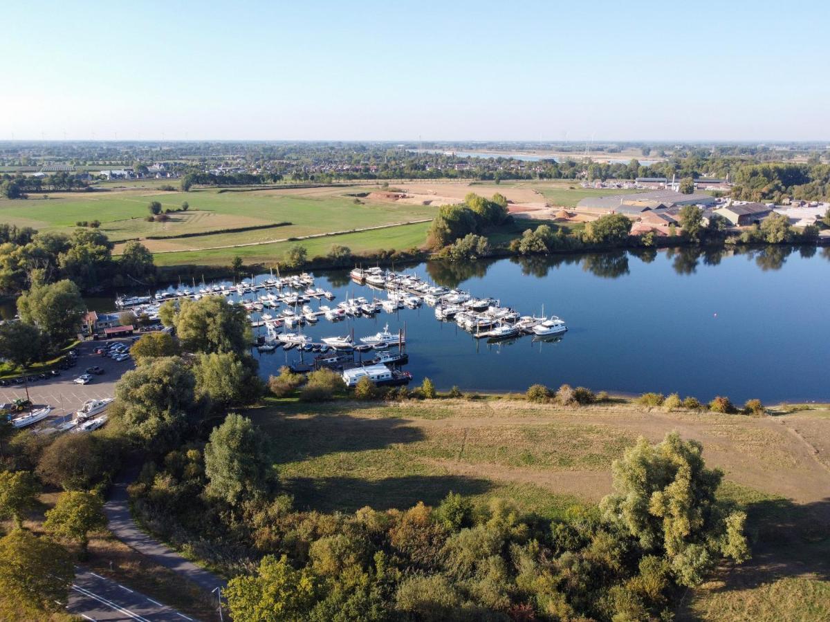 Herberg Het Hart Van Alem Exterior foto